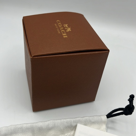 Coach Box and Dust Bag - Picture 4 of 7